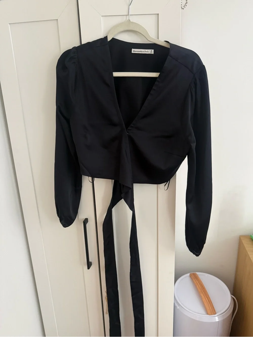 Abercrombie & Fitch Black Long-Sleeve Wrap Crop Top with Front Ties